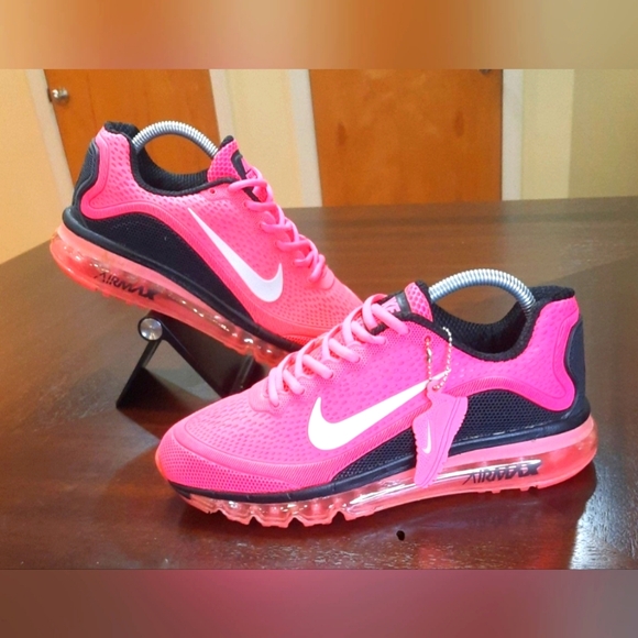 Nike Shoes - Rare Nike Air Max 2017.5 Women's Shoes 898013-006